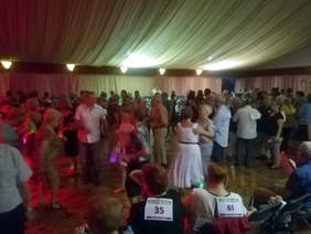 Foto de los participantes del Gran Ball d'Envelat