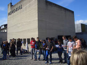 FOTO. Joves colomencs a Mauthausen.