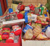Foto. Recollida joguines i aliments.